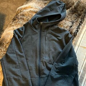 Men’s Lululemon hooded zip down sweatshirt